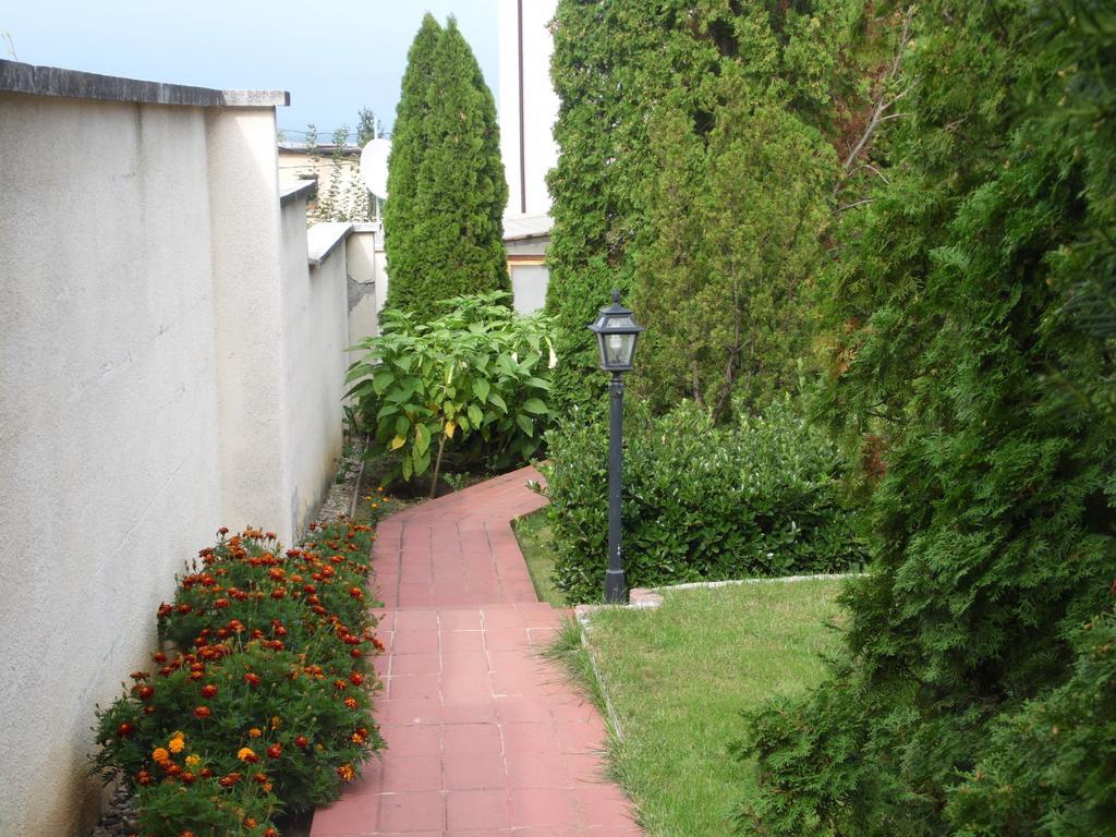 Agi Panzio Obuda Bed & Breakfast Budapest Exterior photo